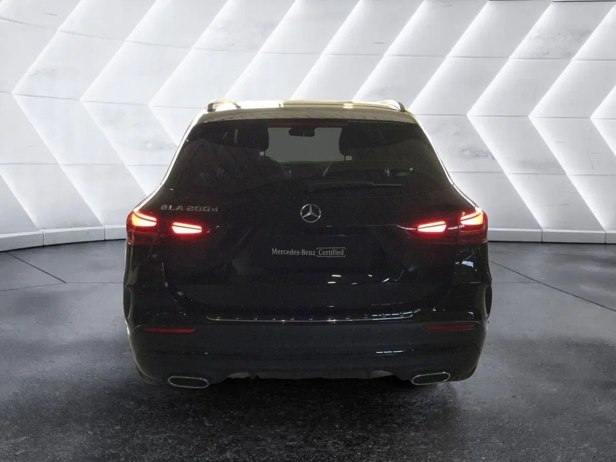 Mercedes-Benz GLA SUV usata a Caserta (6)