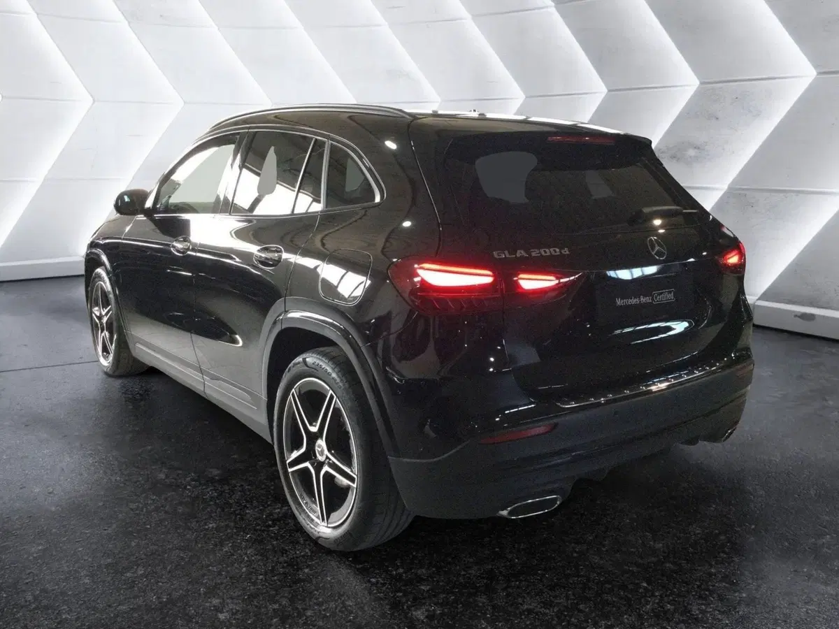 Mercedes-Benz GLA SUV usata a Caserta (8)