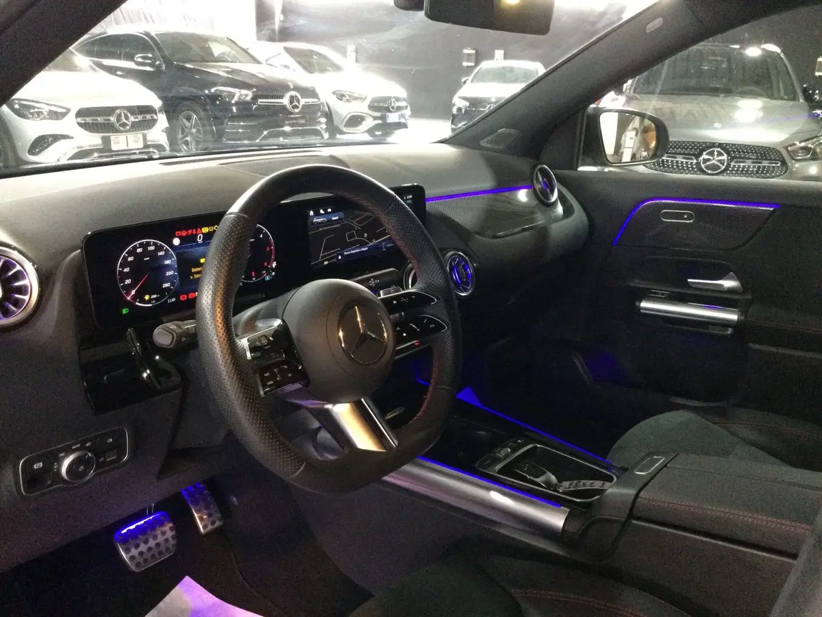 Mercedes-Benz GLA SUV usata a Caserta (9)