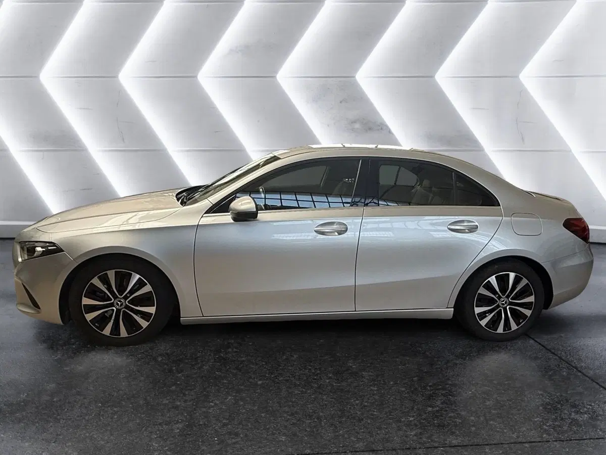 Mercedes-Benz Classe A usata a Napoli (4)