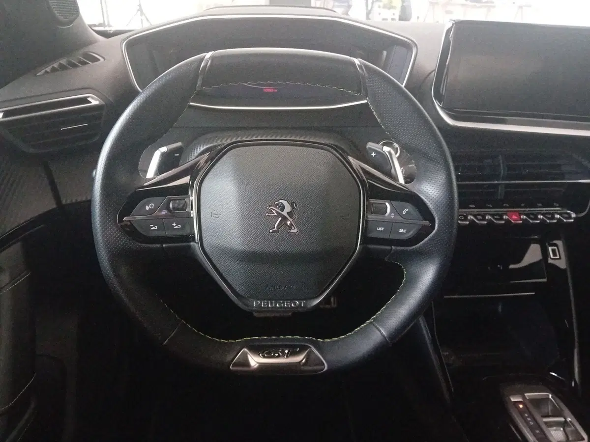 Peugeot 2008 usata a Pordenone (13)