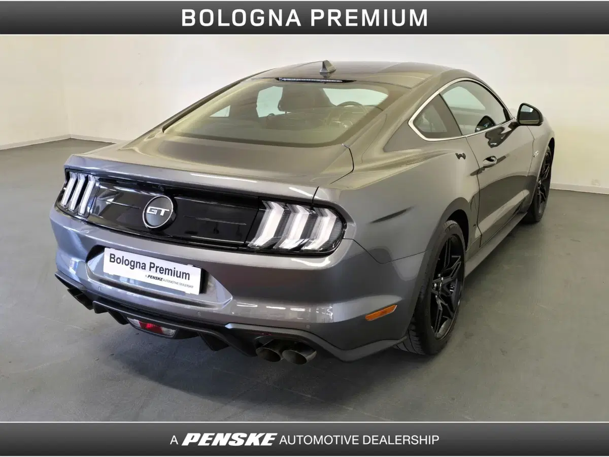 Ford Mustang Coupé usata a Bologna (2)