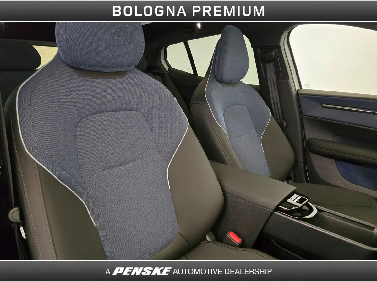 Volvo EX30 usata a Bologna (16)