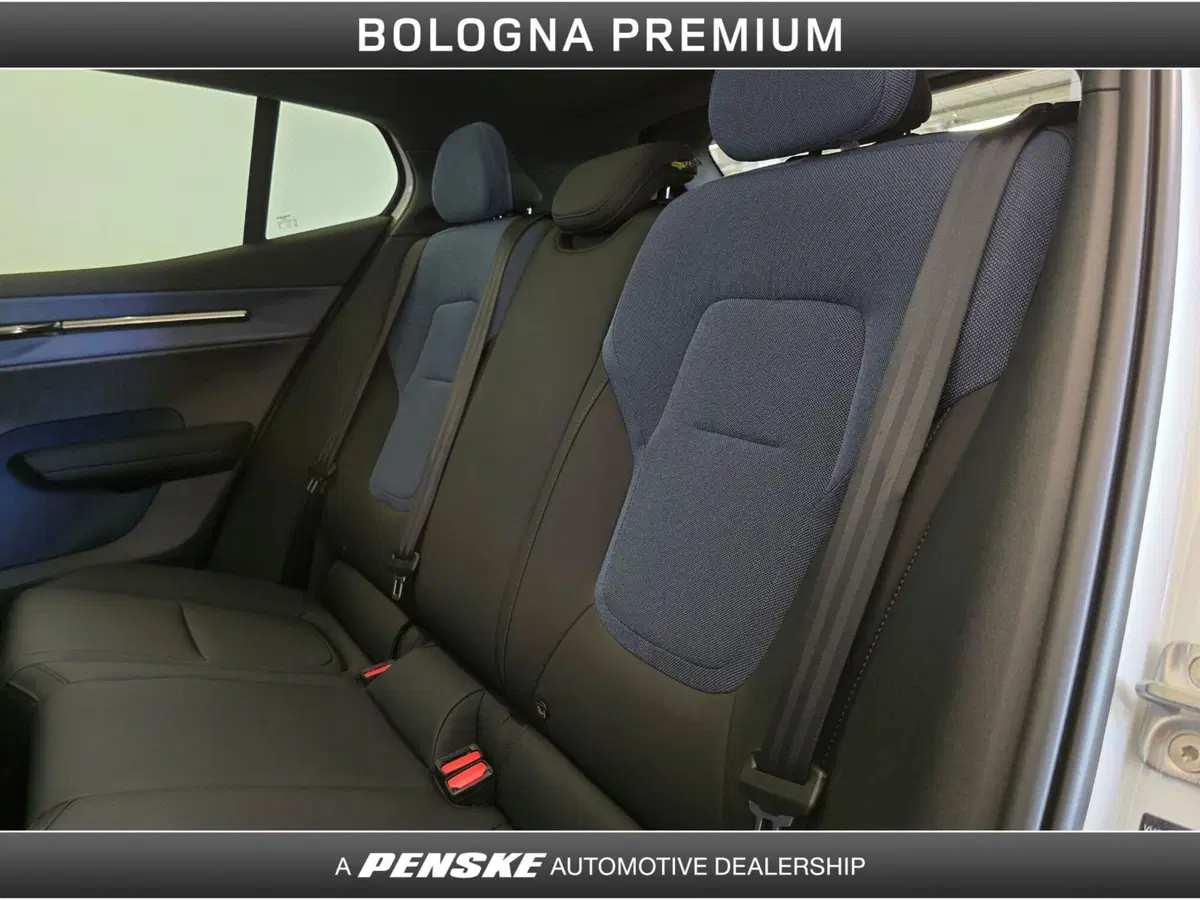 Volvo EX30 usata a Bologna (17)