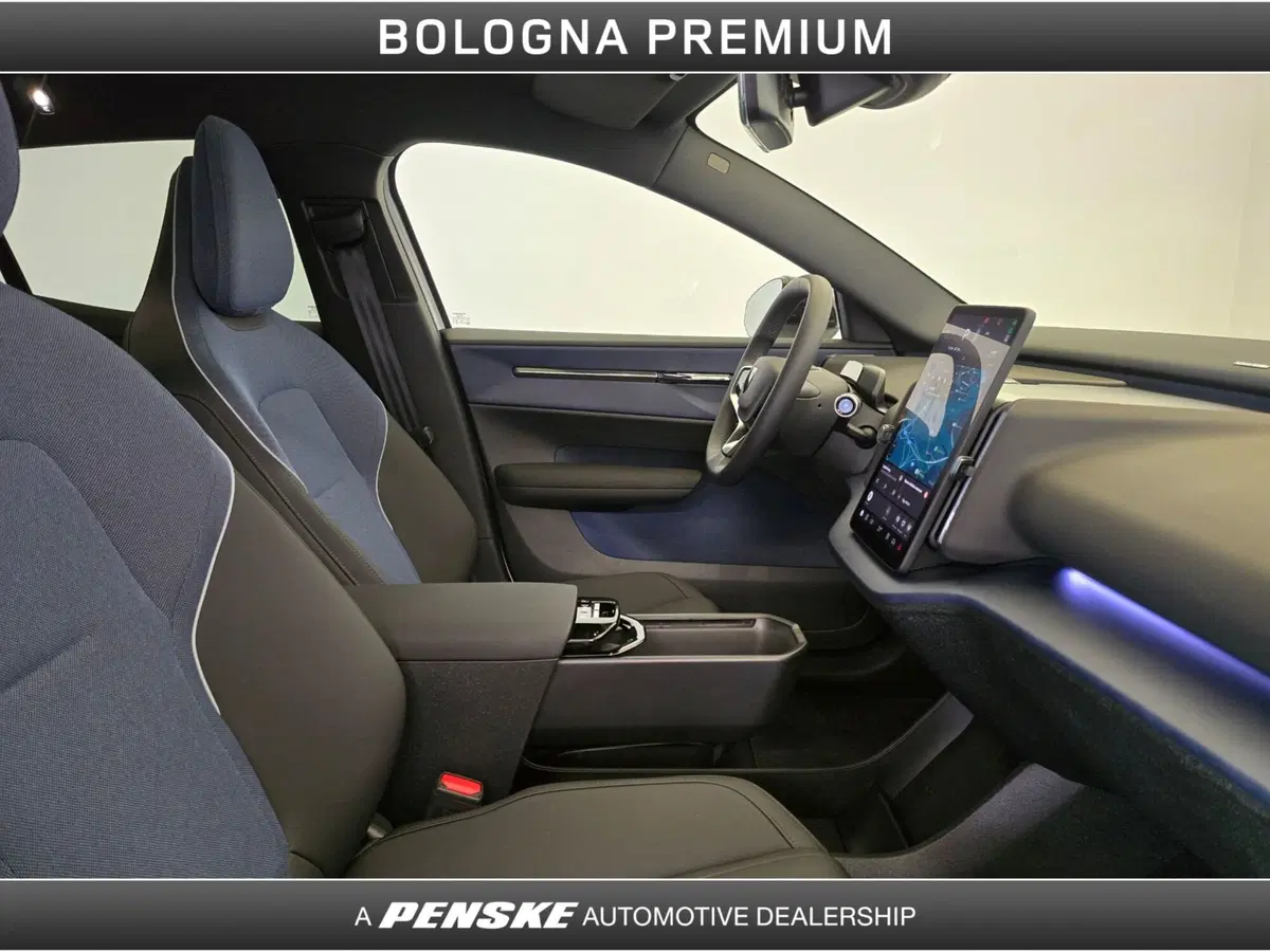 Volvo EX30 usata a Bologna (3)