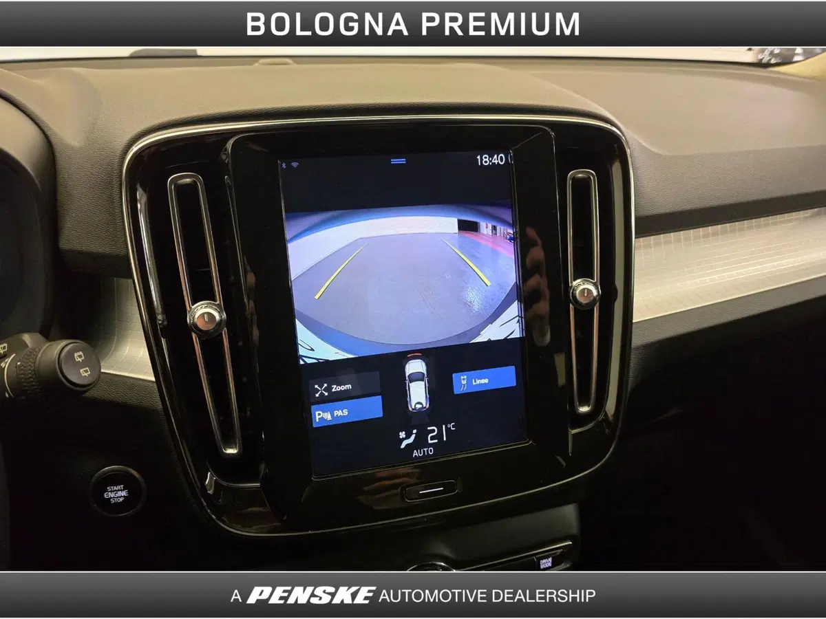 Volvo XC40 usata a Bologna (12)