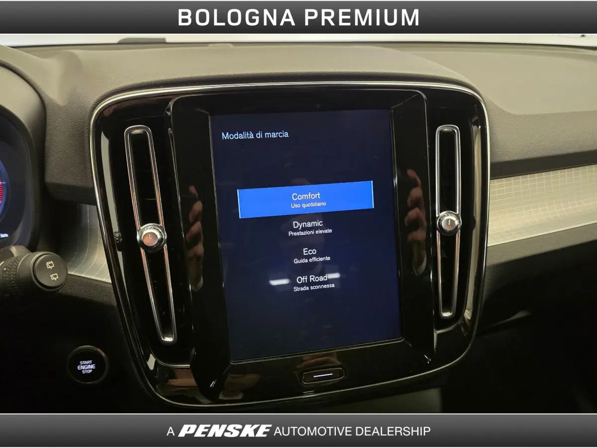 Volvo XC40 usata a Bologna (13)