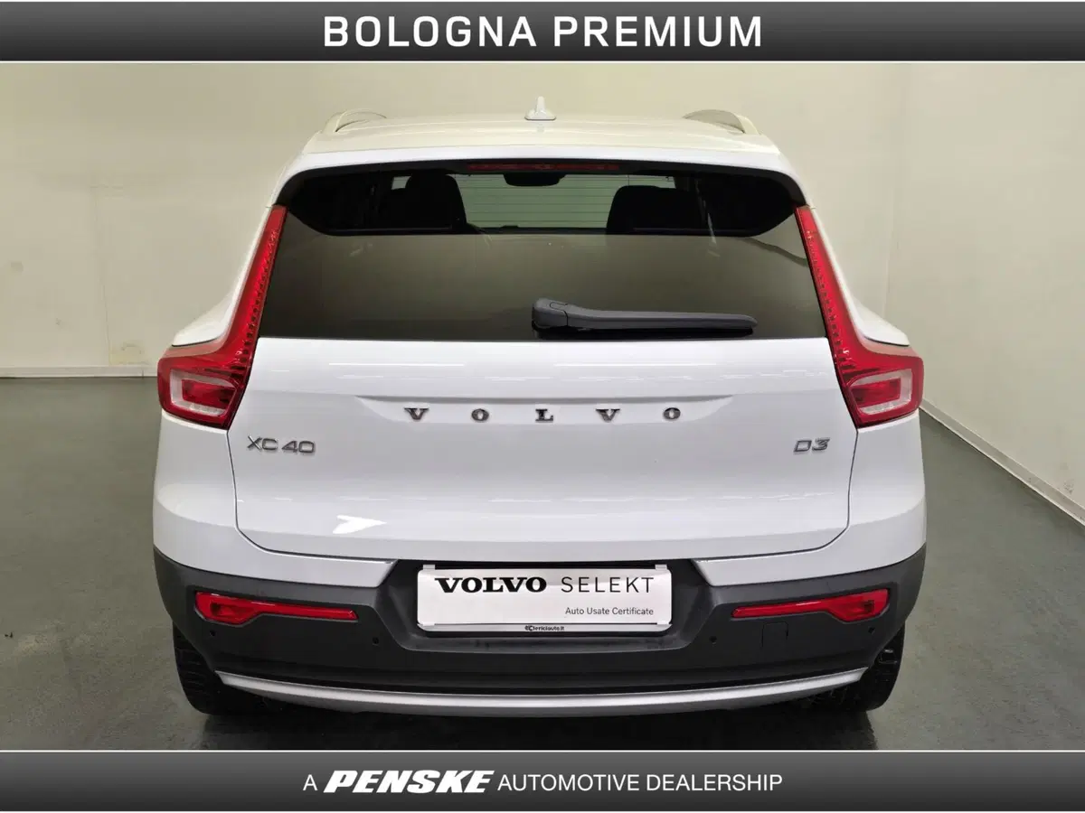 Volvo XC40 usata a Bologna (7)