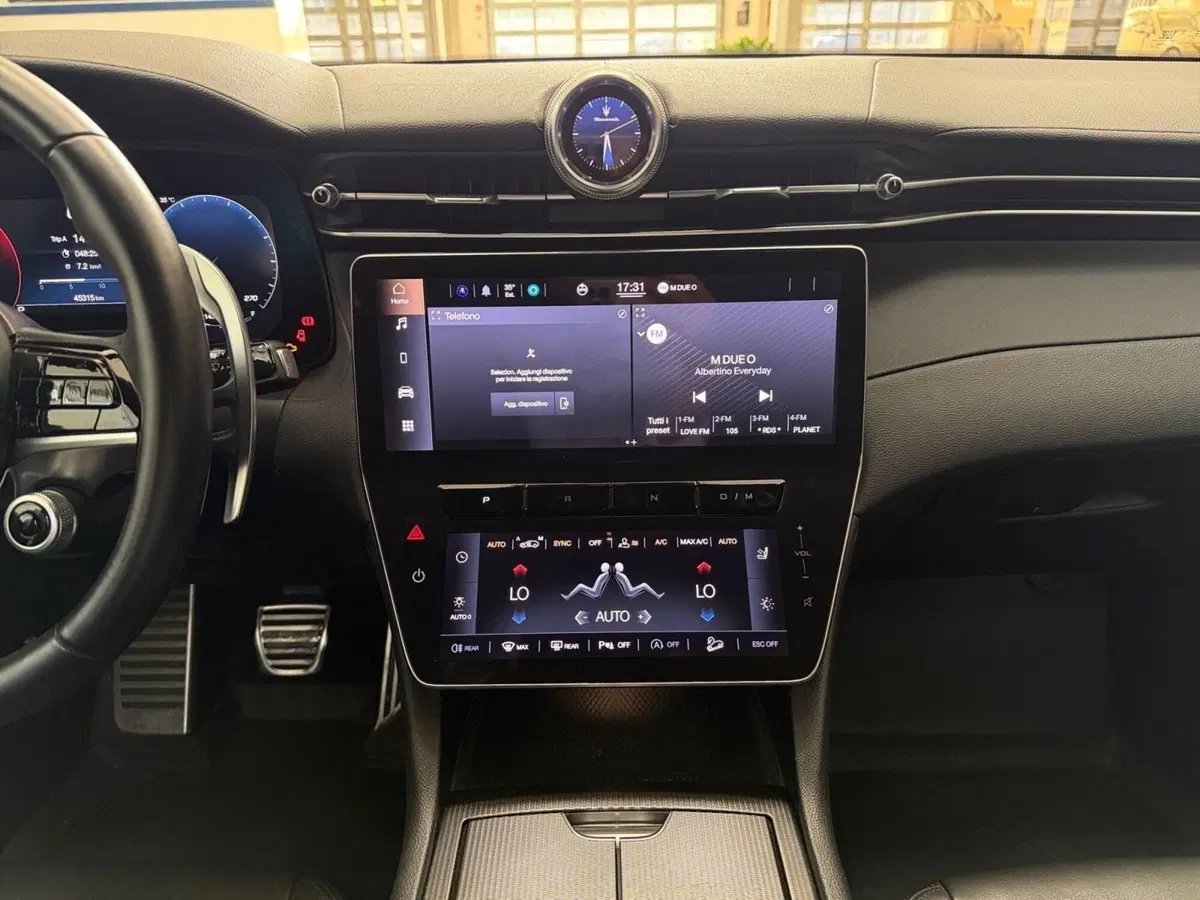 Maserati Grecale usata a Bari (15)