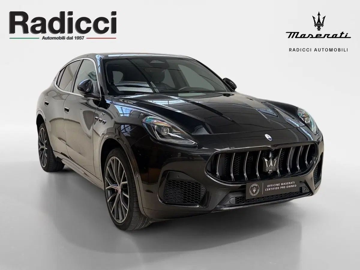 Maserati Grecale usata a Bari (5)