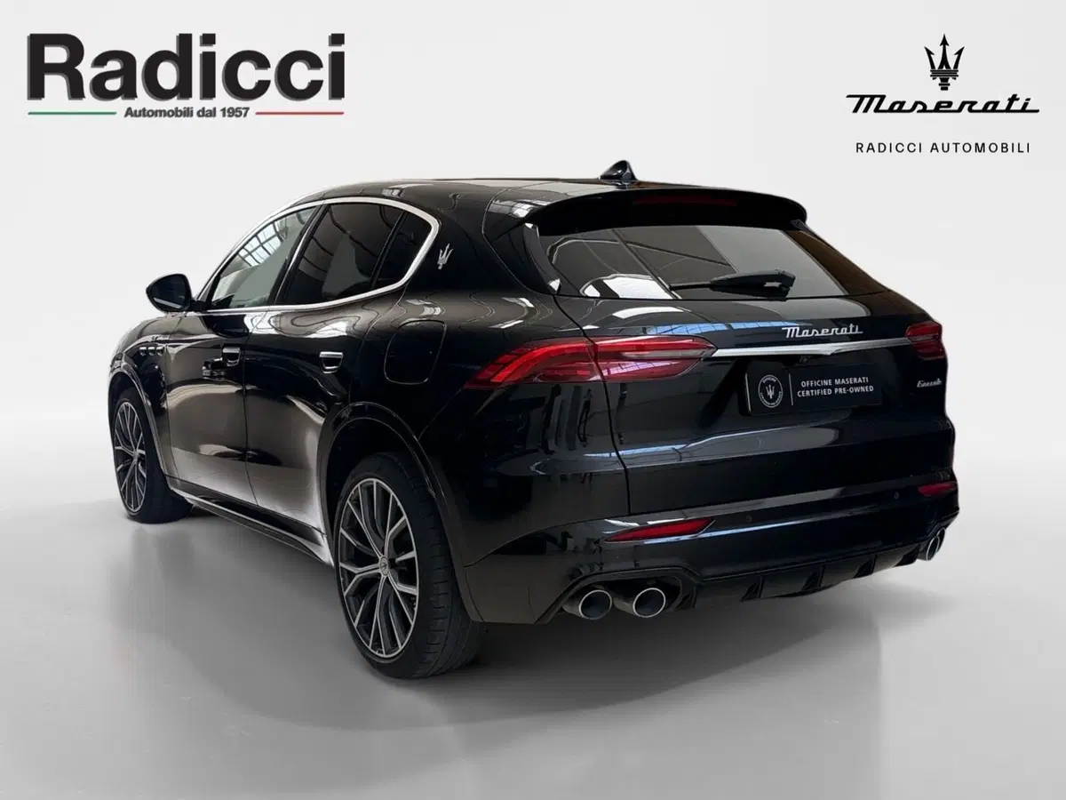Maserati Grecale usata a Bari (8)