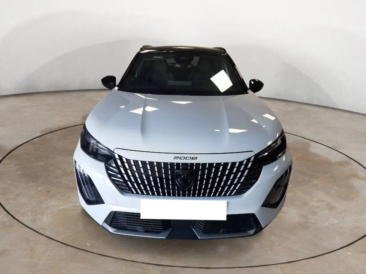 Peugeot 2008 nuova a Taranto (2)