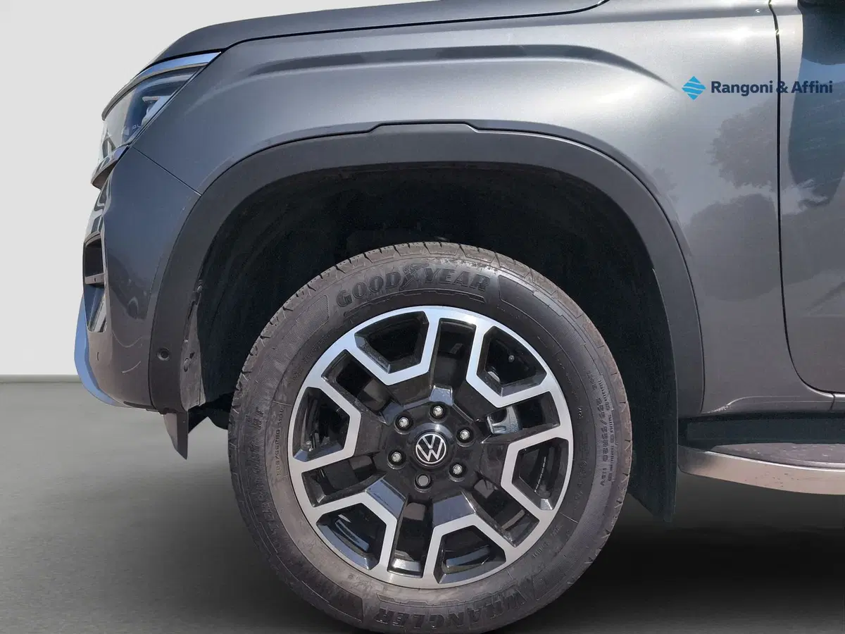 Volkswagen Amarok usata a Brescia (15)