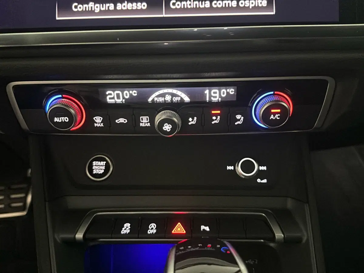 Audi Q3 Sportback usata a Napoli (16)