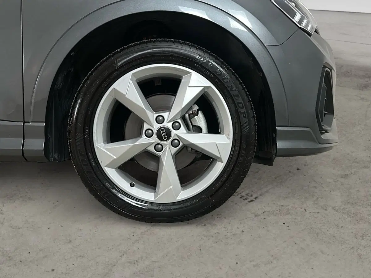 Audi Q3 Sportback usata a Napoli (18)
