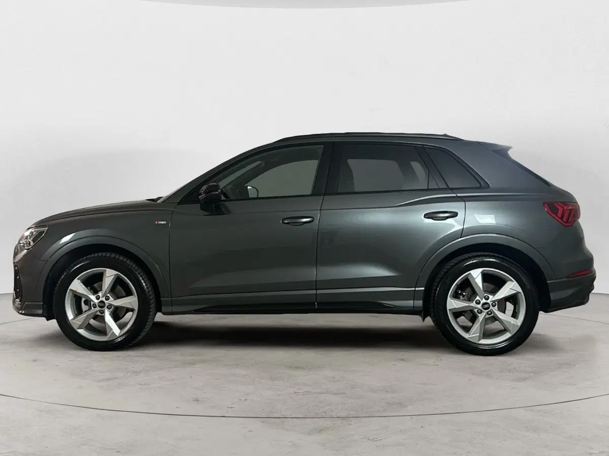 Audi Q3 Sportback usata a Napoli (5)