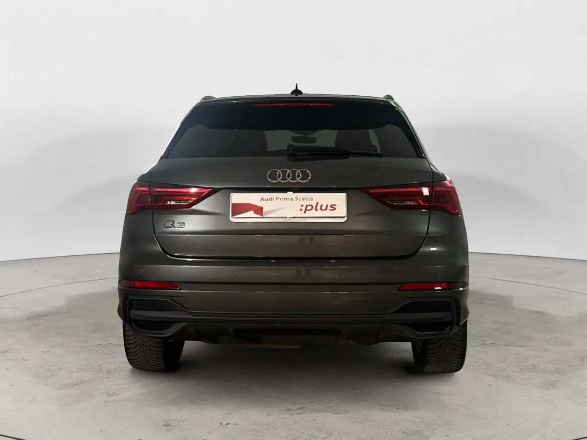 Audi Q3 Sportback usata a Napoli (6)