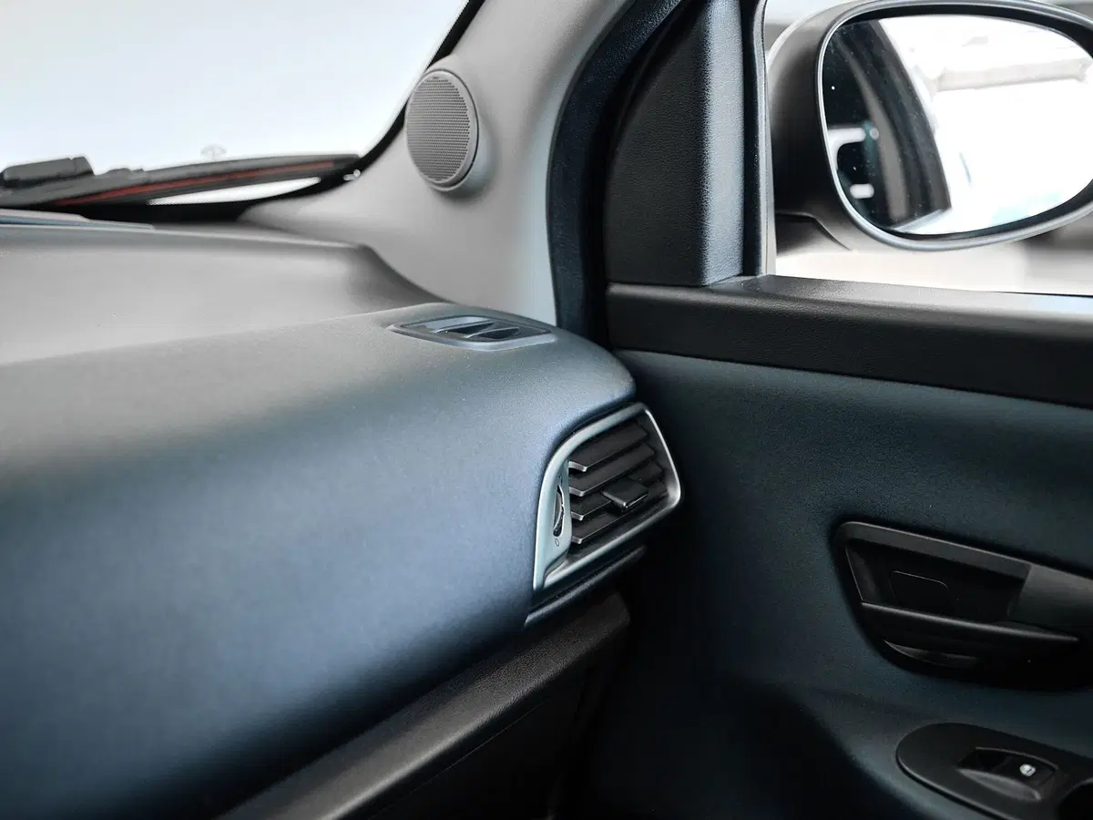 Lancia Ypsilon usata a Prato (19)
