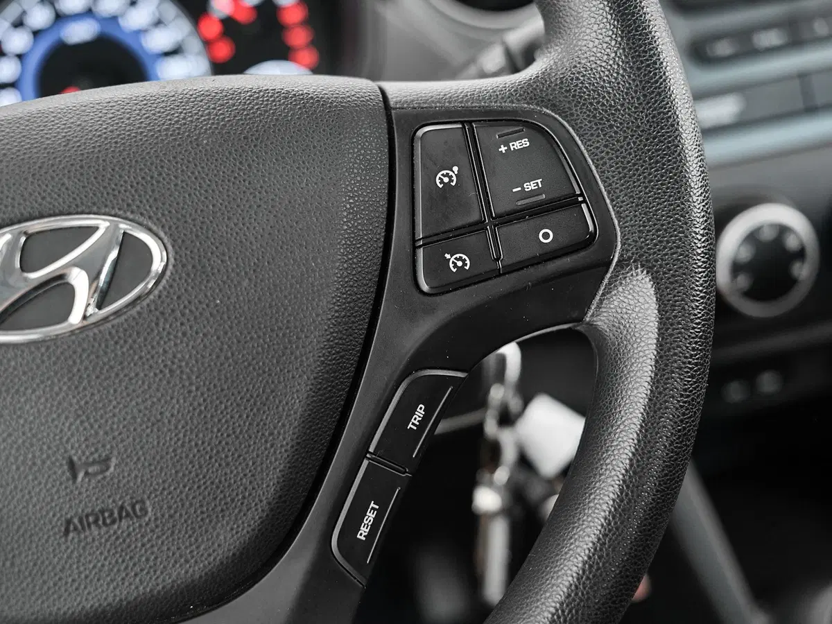 Hyundai i10 usata a Prato (11)