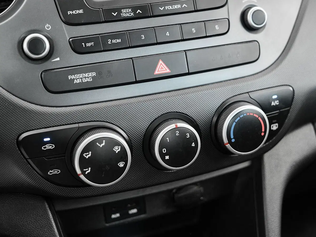 Hyundai i10 usata a Prato (15)