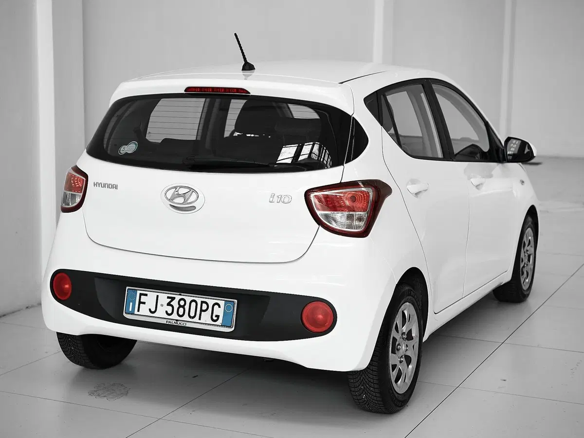 Hyundai i10 usata a Prato (7)