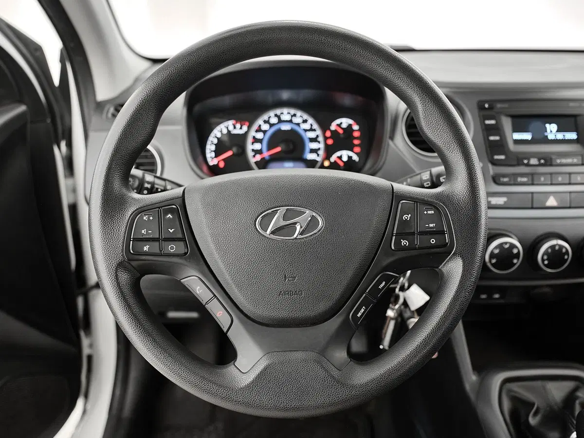 Hyundai i10 usata a Prato (9)