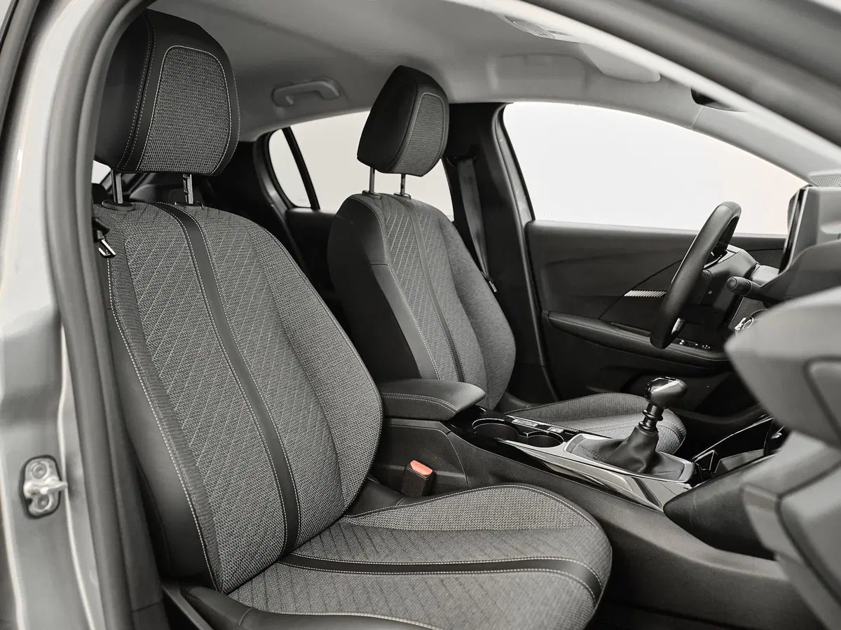 Peugeot 208 usata a Prato (20)