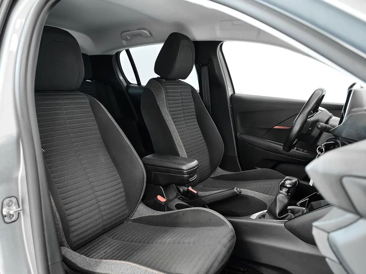 Peugeot 208 usata a Prato (18)