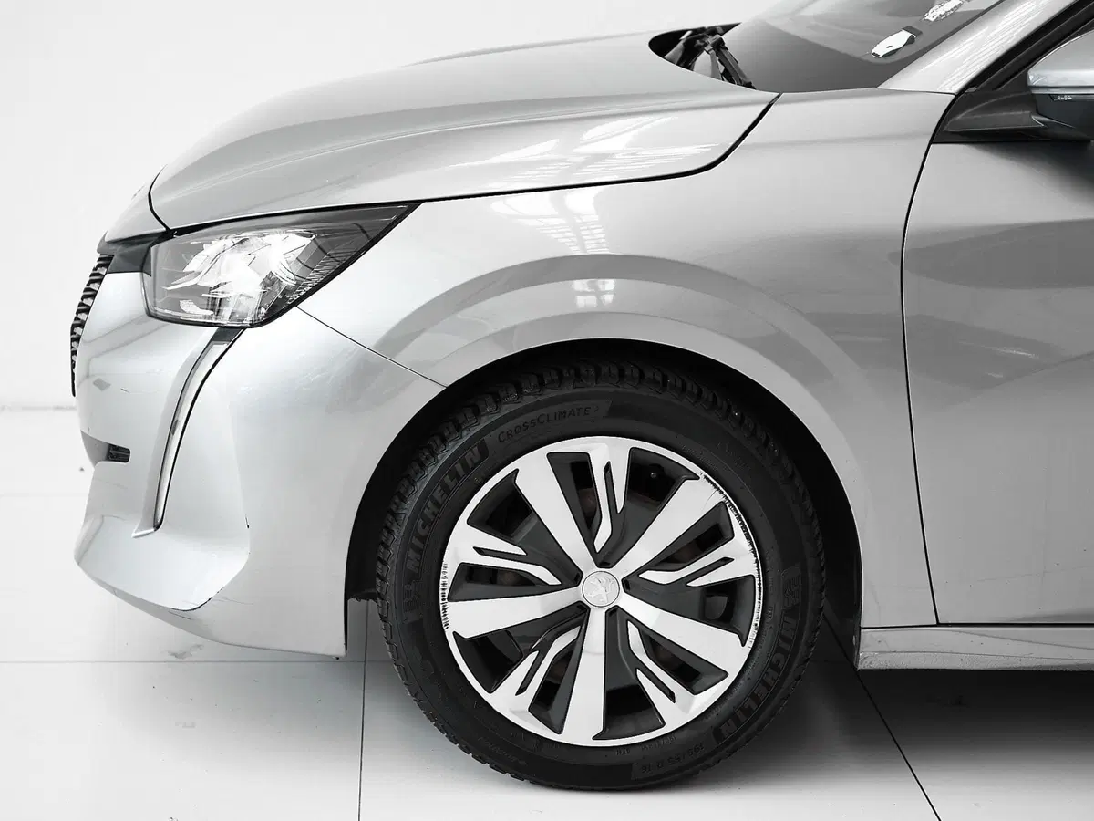 Peugeot 208 usata a Prato (4)