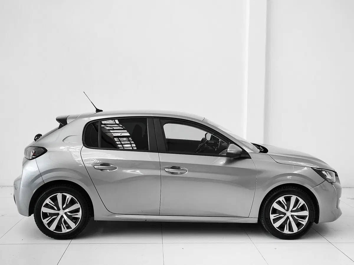 Peugeot 208 usata a Prato (7)