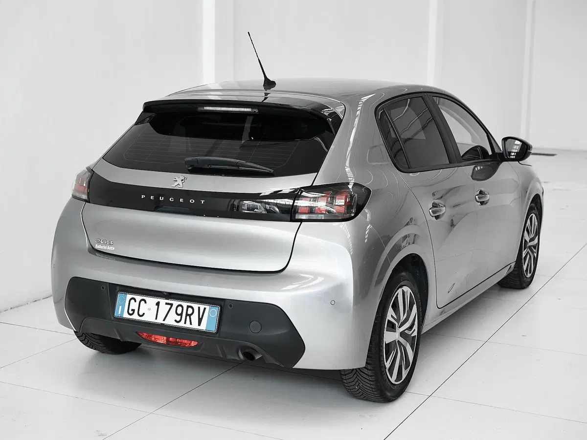 Peugeot 208 usata a Prato (8)