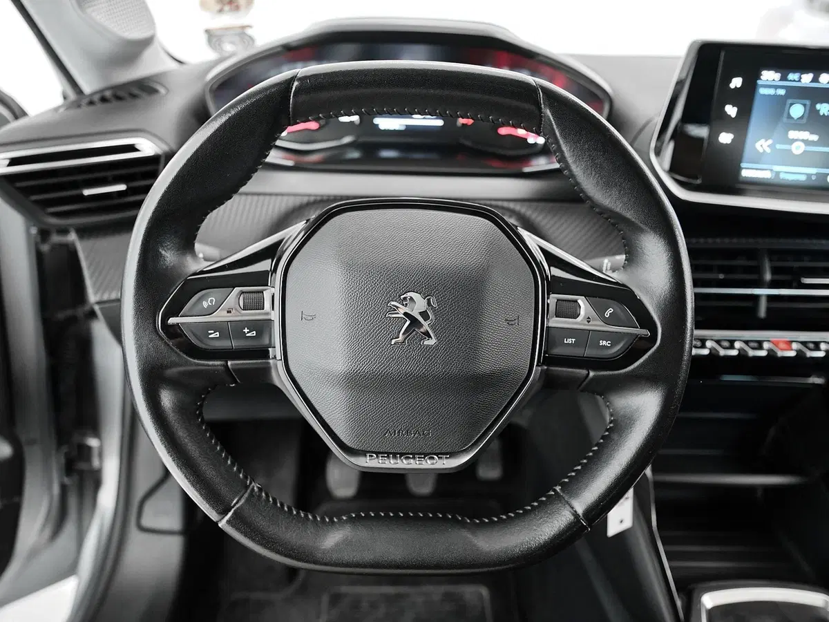 Peugeot 208 usata a Prato (9)