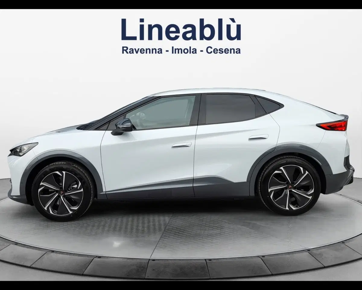 Cupra Tavascan nuova a Ravenna (2)
