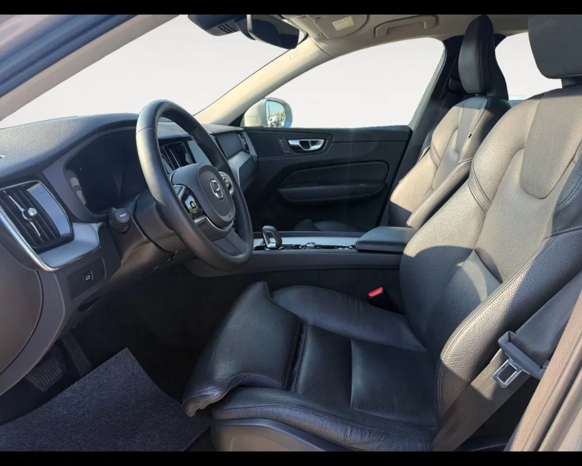 Volvo XC60 usata a Forlì-Cesena (9)
