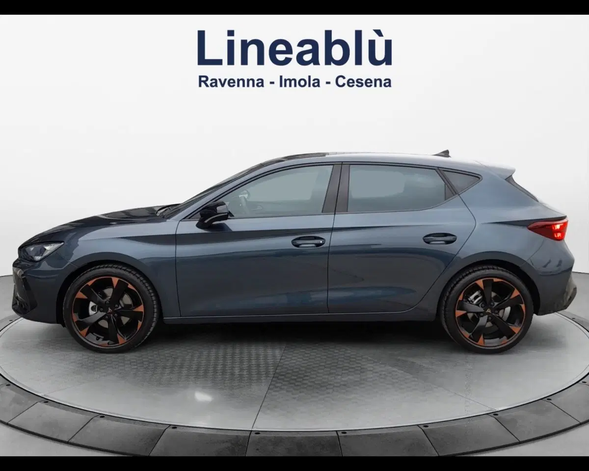 Cupra Leon nuova a Ravenna (2)