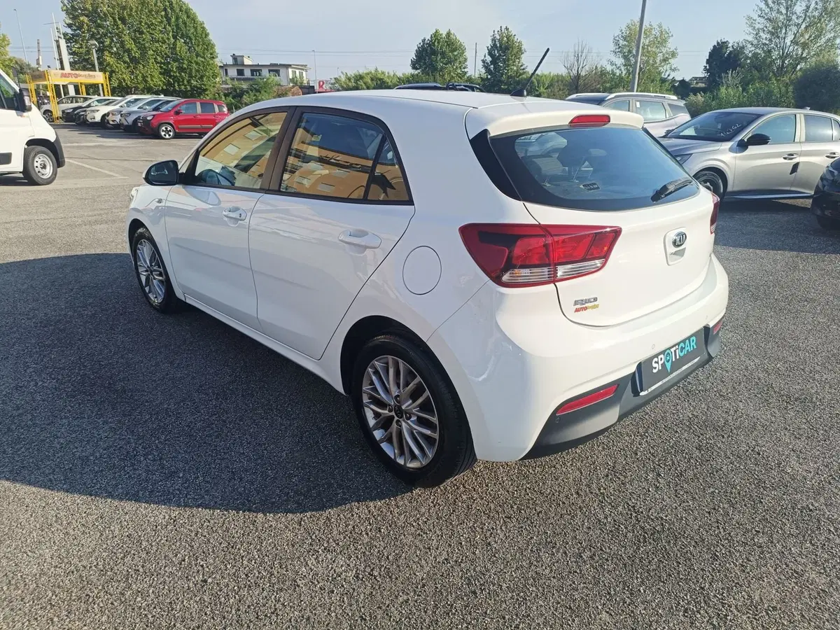 Kia Rio usata a Pistoia (6)