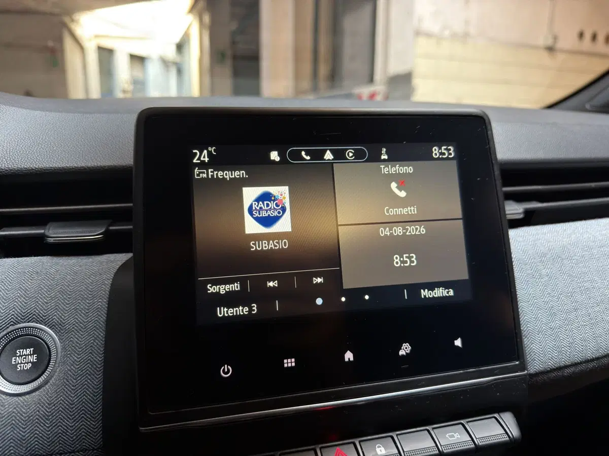 Renault Clio usata a Milano (12)