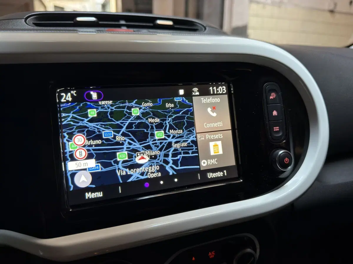 Renault Twingo usata a Milano (11)