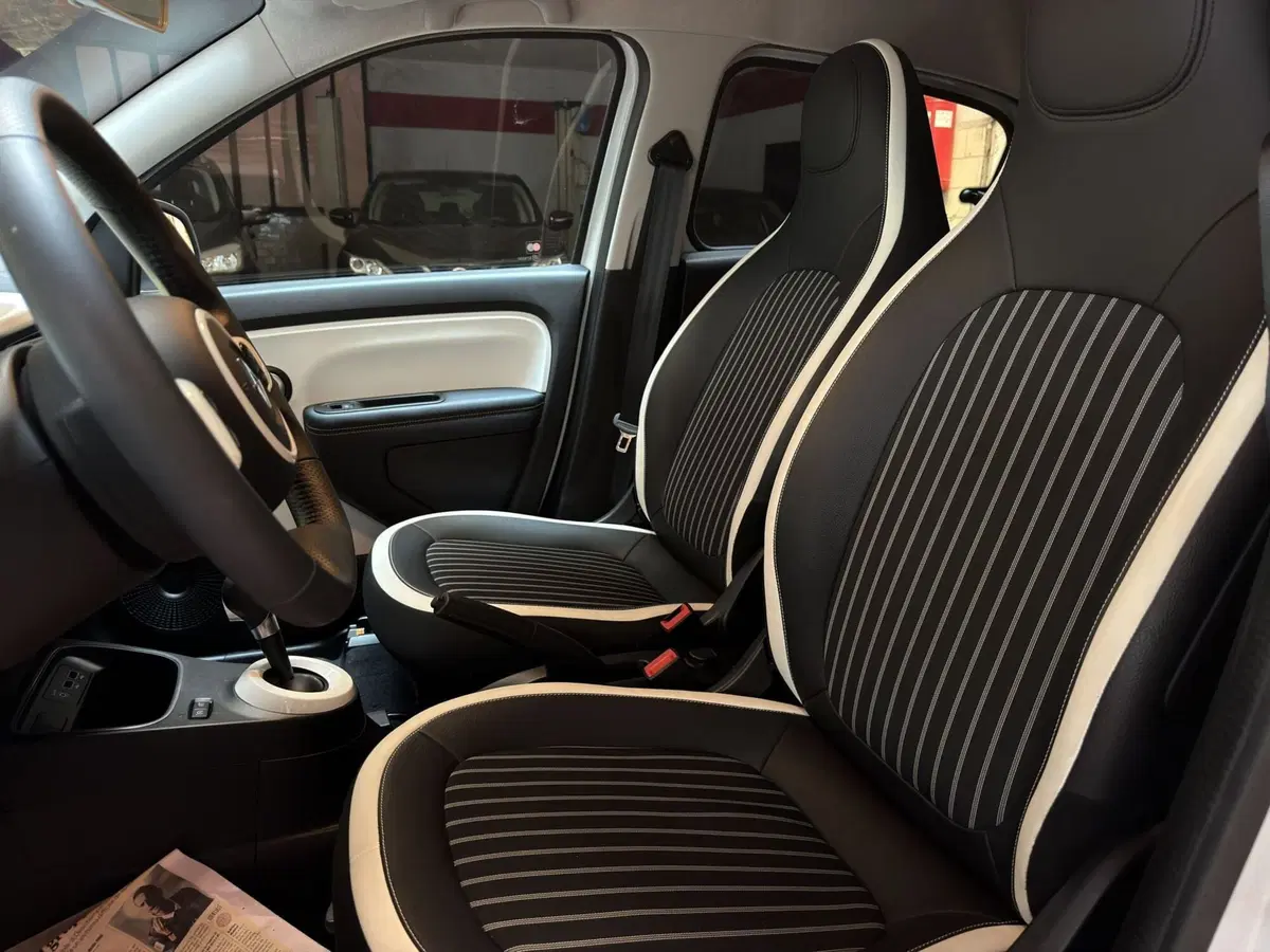 Renault Twingo usata a Milano (16)