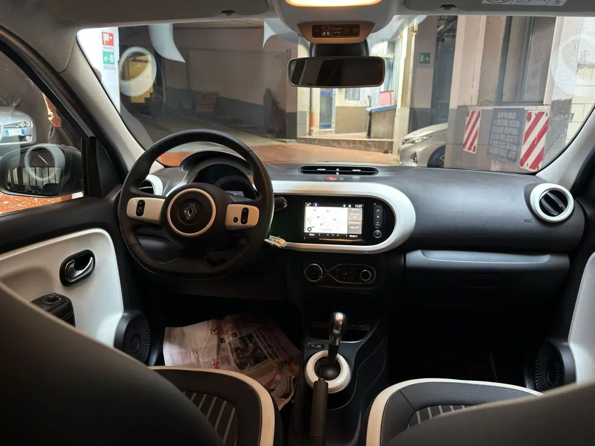 Renault Twingo usata a Milano (19)