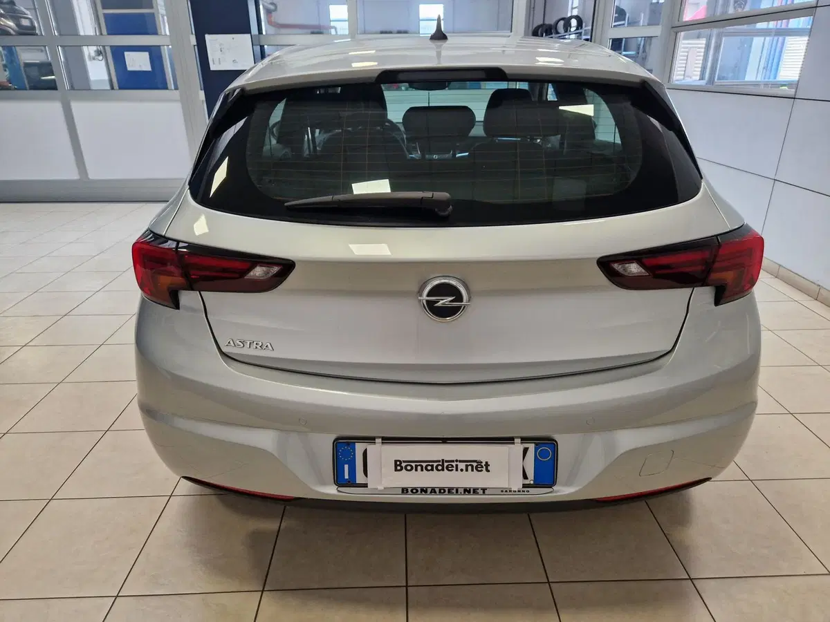 Opel Astra usata a Varese (5)