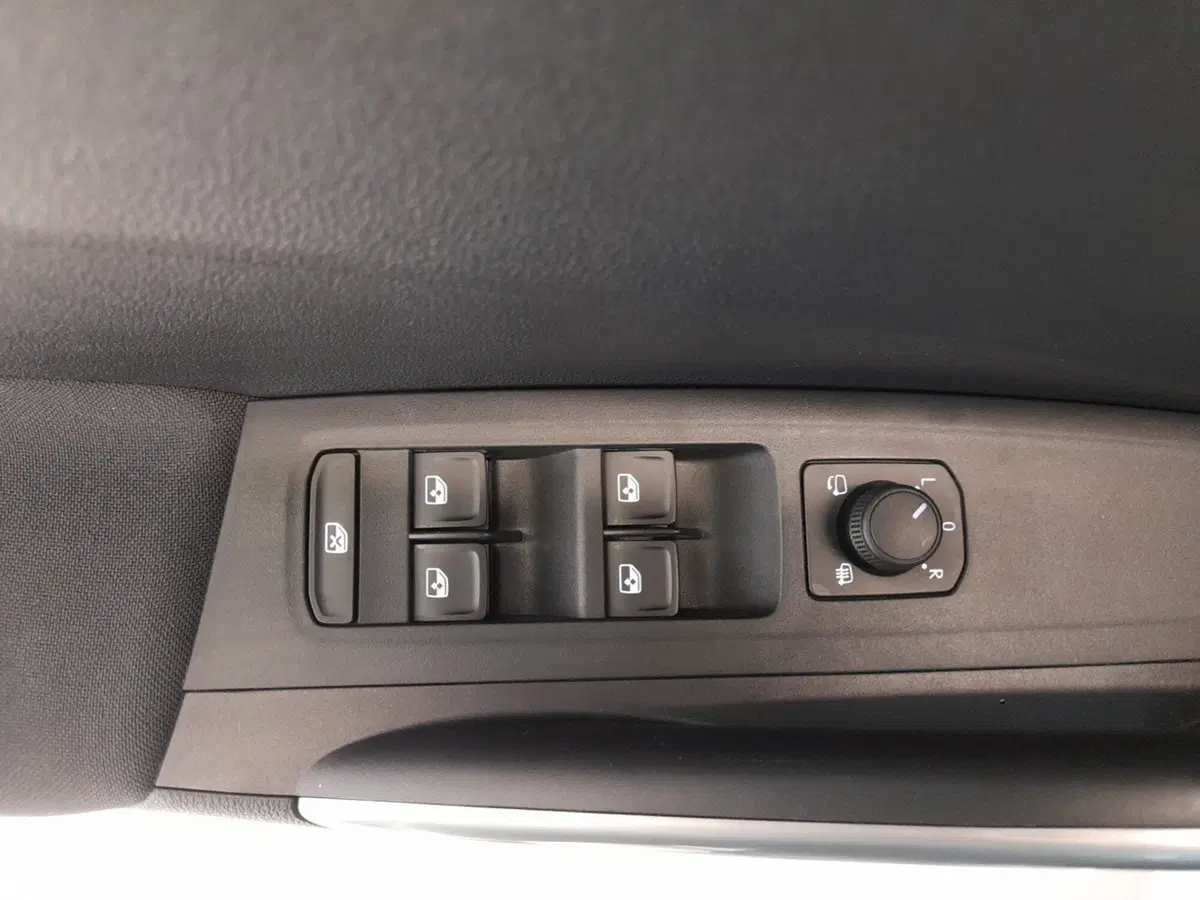 Skoda Fabia usata a Bologna (9)