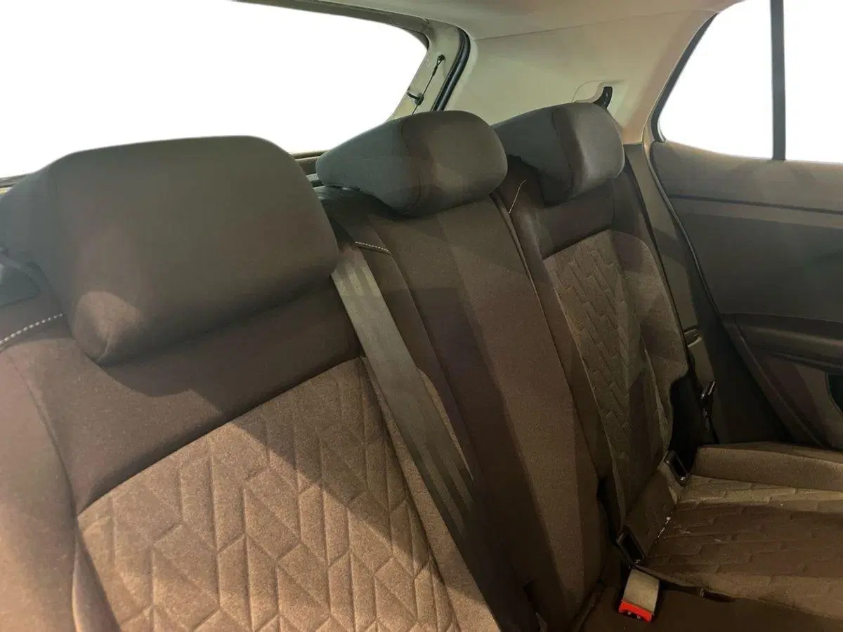 Volkswagen T-Cross nuova a Prato (12)