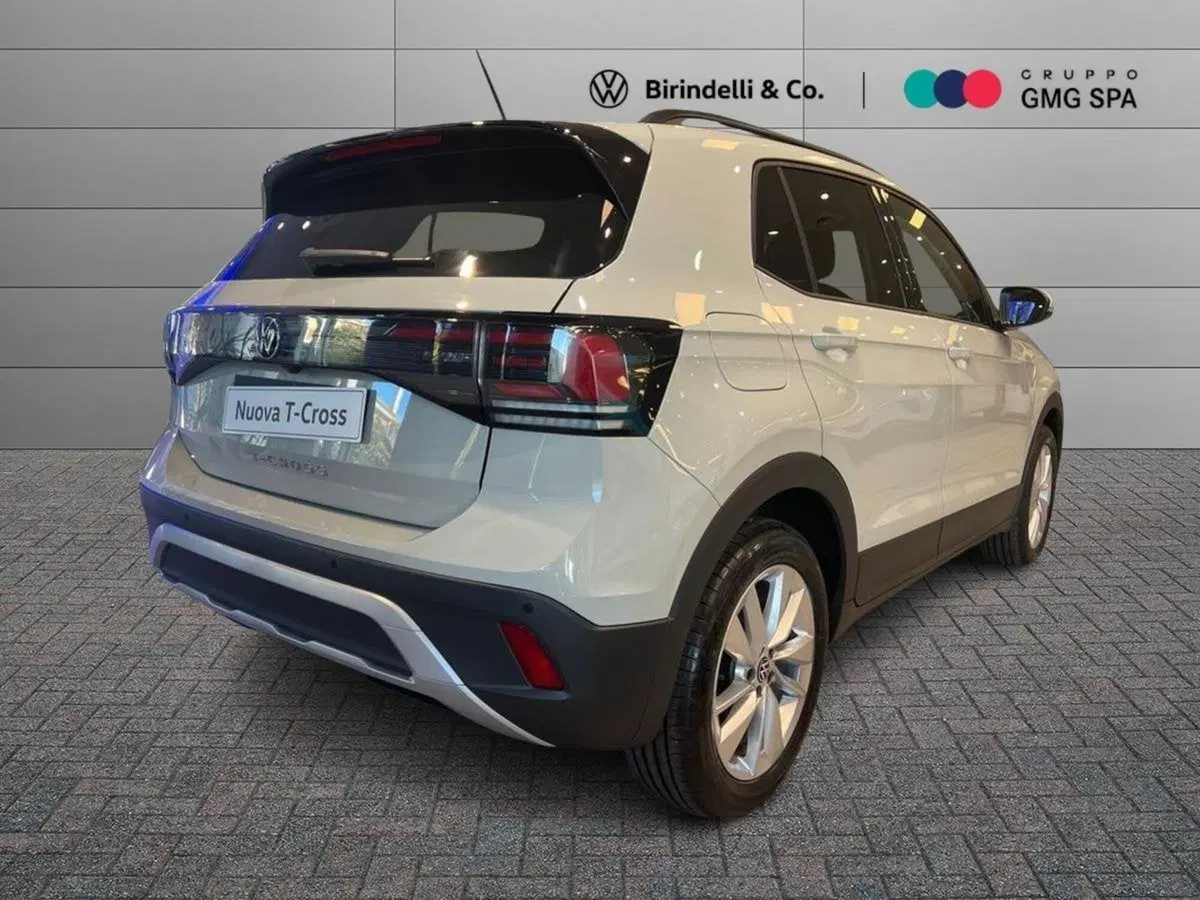 Volkswagen T-Cross nuova a Prato (3)