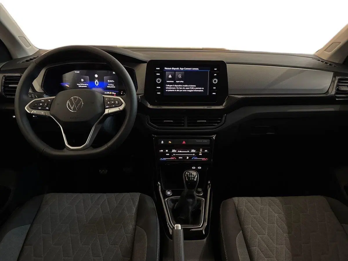 Volkswagen T-Cross nuova a Prato (11)