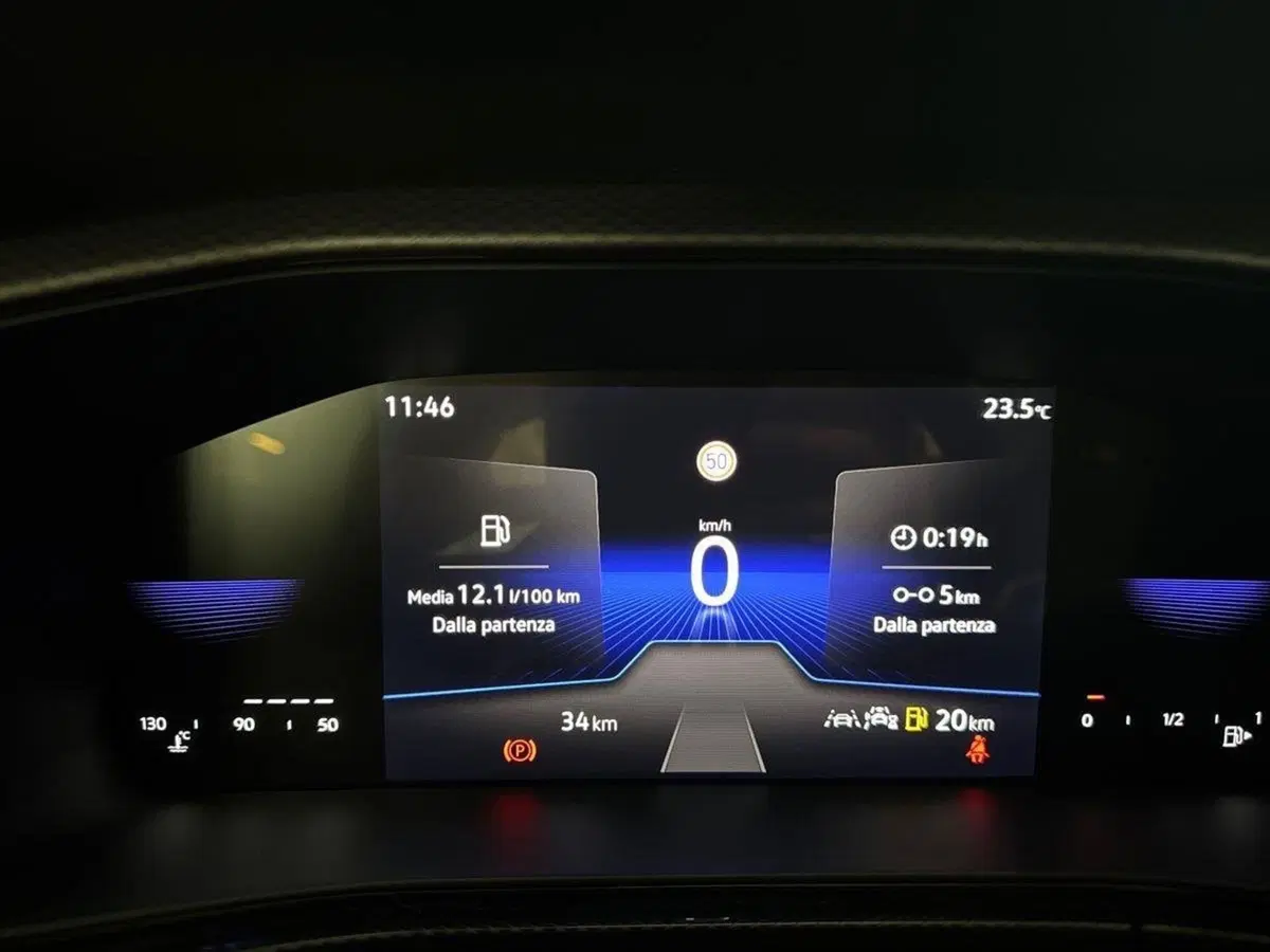 Volkswagen T-Cross nuova a Prato (13)