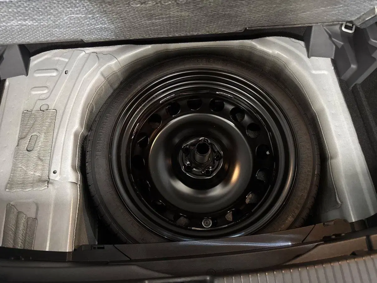 Volkswagen T-Cross nuova a Prato (16)