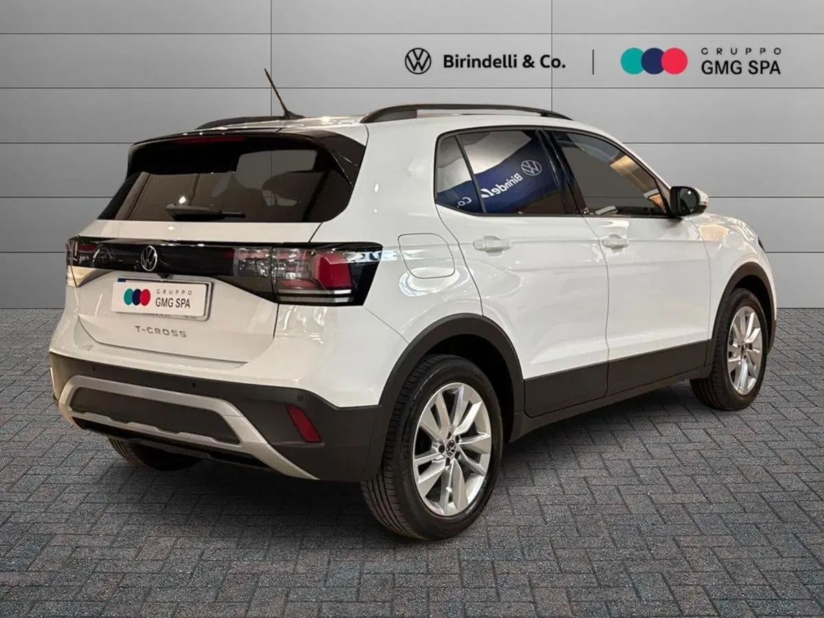 Volkswagen T-Cross nuova a Prato (3)