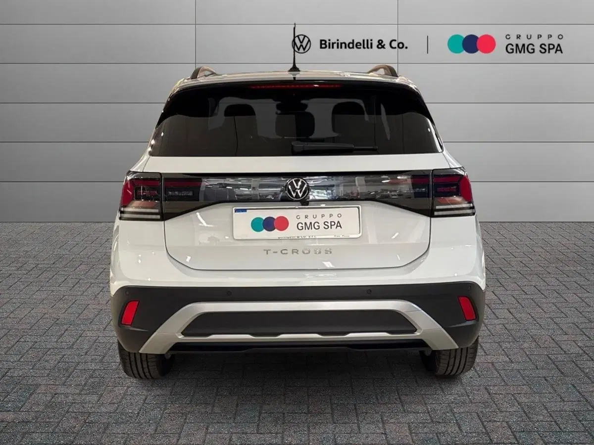 Volkswagen T-Cross nuova a Prato (4)