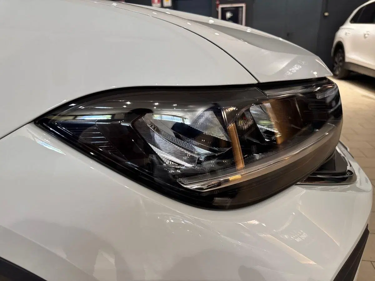 Volkswagen T-Cross nuova a Prato (7)